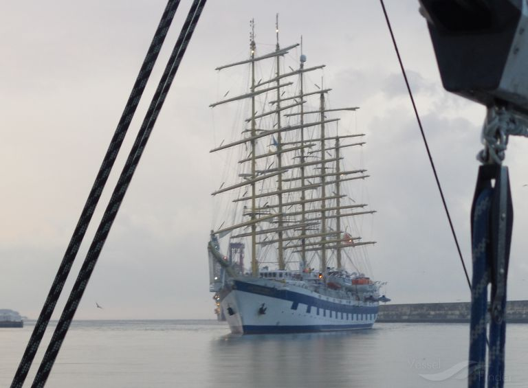 The #RoyalClipper is in the #Curaçao harbour.