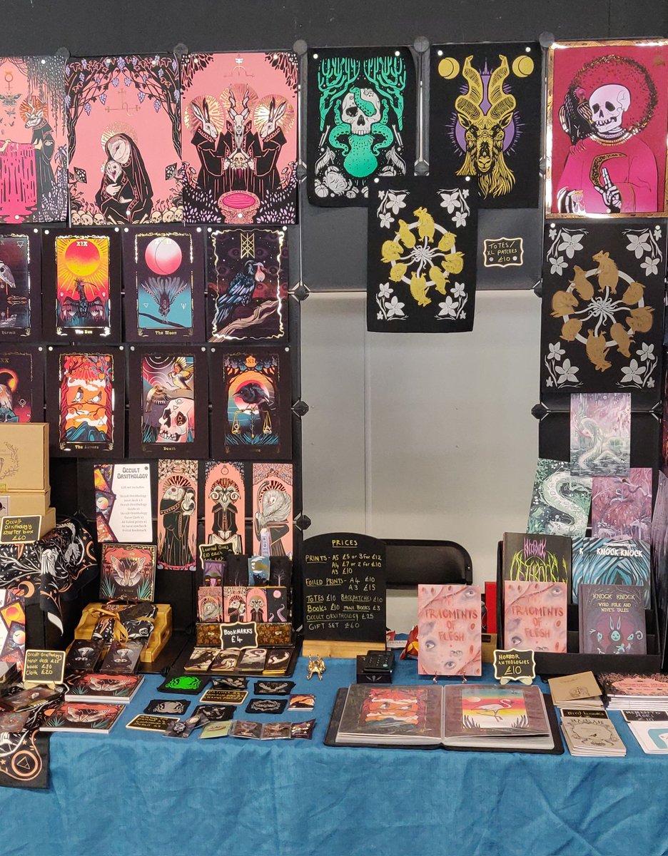 ArranQuigley's tweet photo. I said "Yes this is all entirely my shit and we have to stop here"
Thank you @KVhittlkov, lovely meeting you π
#ThoughtBubble22 https://t.co/Xp5aWJ4xOS