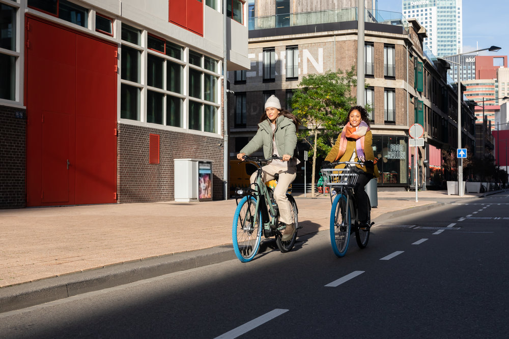 As tempting as it might be to go full hermit-mode, <a href="/swapfiets/">Swapfiets</a> challenges you to embrace a yes-mentality this winter.

In fact, riding your bike year-round comes with some serious (mental) health benefits, such as increased serotonin and vitamin D levels.

news.swapfiets.com/en-NL/220010-t…