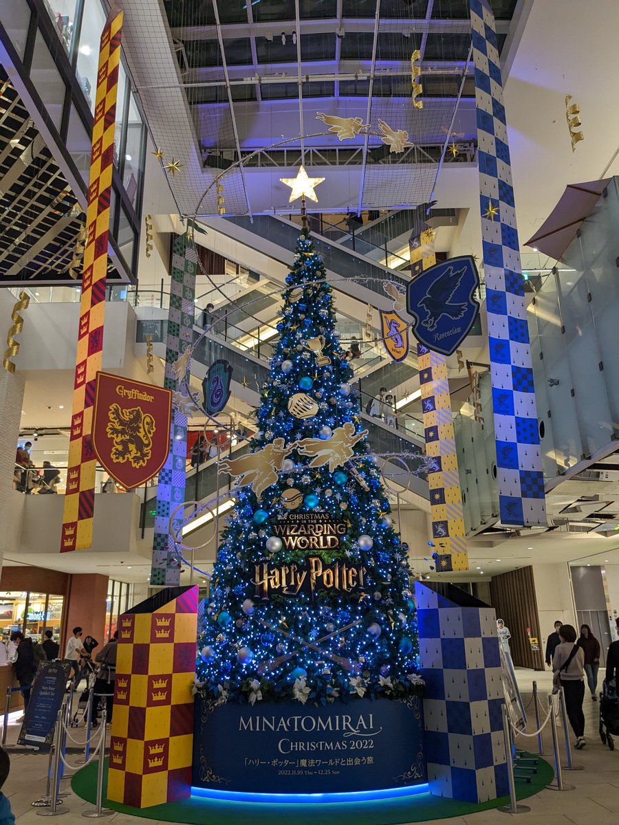 newtina27's tweet image. マークイズとランドマークのツリー🎄
ランドマークのライティングショーは暗い時間の方が良かったなとちょっと反省💦
#ハリーポッター魔法ワールドと出会う旅