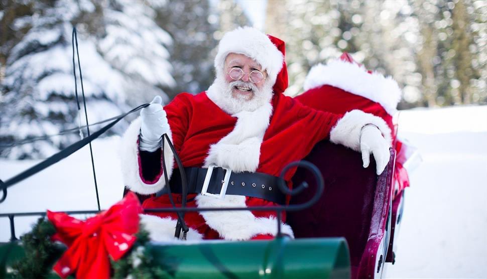 Dorchester Cracker (@dorchcracker) on Twitter photo Only a few weeks away. Cracker Day Sunday 11 Dec 11am-4pm. Over 120 Christmas traders and at 12 noon from the Top of High West Street the Childrens Santa Hat parade. All welcome free Santa hats for for taking part. <a href="/DorchesterTown/">Dorchester, Dorset</a> <a href="/DorchesterBID/">Dorchester BID</a> <a href="/DorchesterCFB/">Dorchester Chamber</a> Only a few weeks away. Cracker Day Sunday 11 Dec 11am-4pm. Over 120 Christmas traders and at 12 noon from the Top of High West Street the Childrens Santa Hat parade. All welcome free Santa hats for for taking part. <a href="/DorchesterTown/">Dorchester, Dorset</a> <a href="/DorchesterBID/">Dorchester BID</a> <a href="/DorchesterCFB/">Dorchester Chamber</a>
