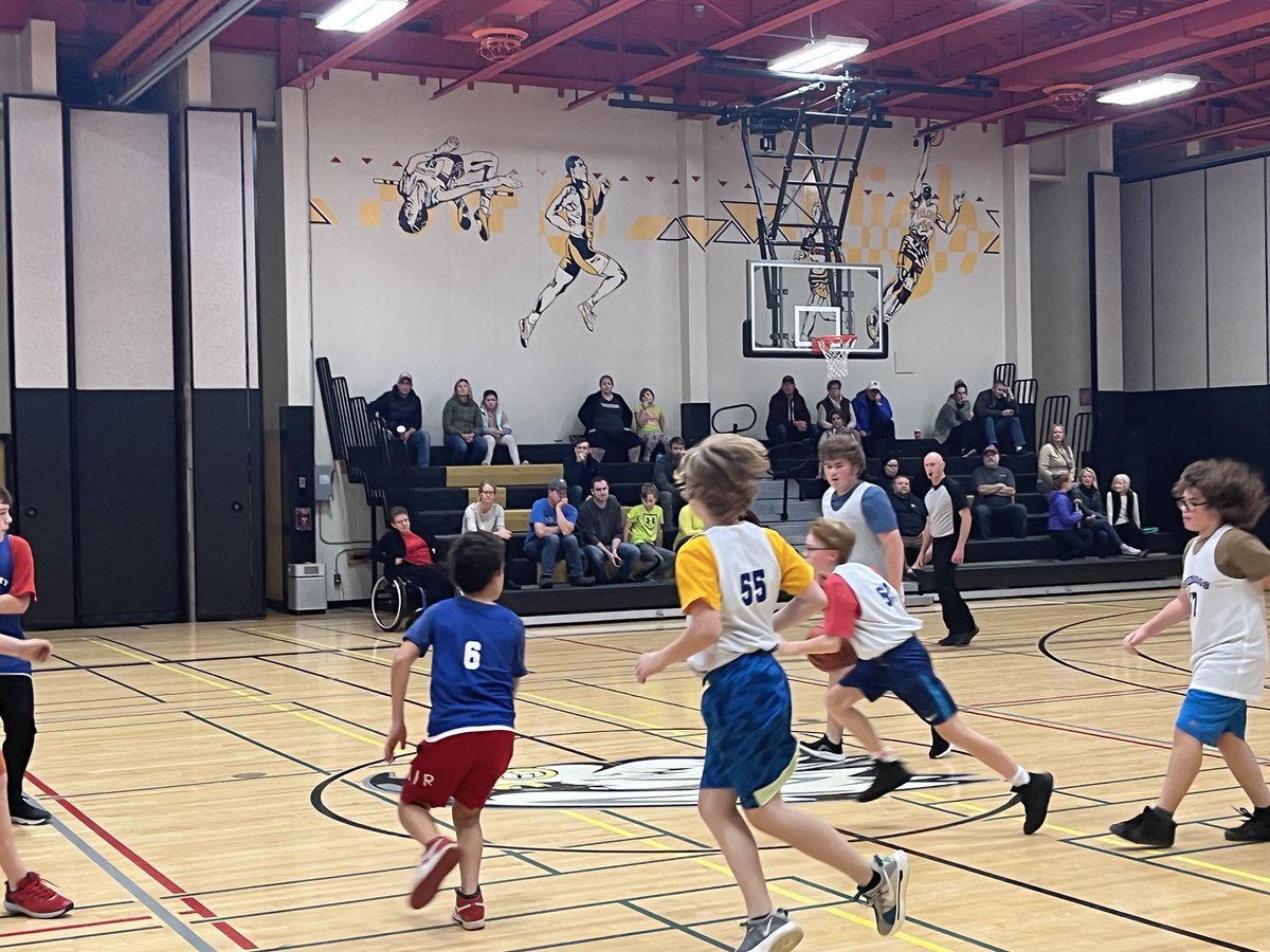 We only sold to half capacity, but very excited for the first(ever) Upper Valley Bball league games. 2 games decided by less than 5 points. Kids had a blast! Big thanks to volunteers, staff ⁦<a href="/FellowesHighSch/">Fellowes High School</a>⁩, and the kids. Also ⁦@RTBIntramurals⁩ for the inspiration!!