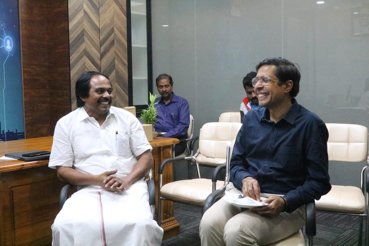 Manothangaraj's tweet photo. Providing Digital Technology for the betterment of life and Livlihood to everyone is the need of the hour. Had a wonderful meeting today with Dr Kamakodi Director IITM, Praveen IAS CEO TNEGA, Ravi Gerald ITS and Vijay Anand CEO TNT Hub. https://t.co/uwMO0256XG