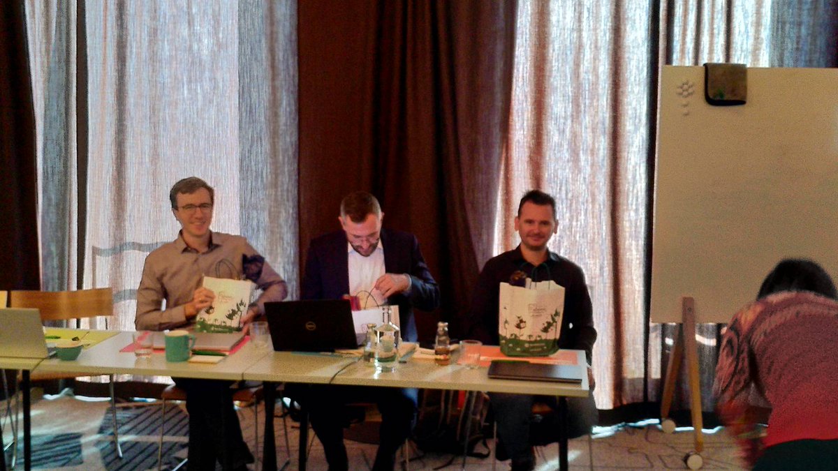 Thanks to all the speakers this morning for two amazing seasons about transport and urbanism and how to make our world a bit more sustainable #simposio2022