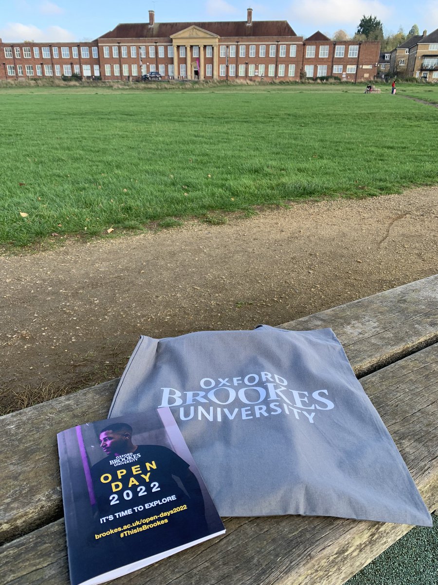 TheCavernoma's tweet photo. Another week another Uni. This time #BScParamedicScience at @oxford_brookes. Some really impressive stuff and lots to think about… #NextSteps https://t.co/x6mk58eCk2