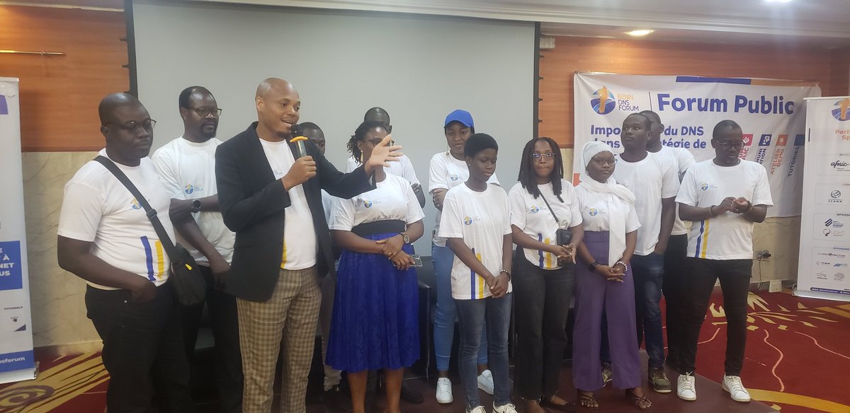 BELLOGaniath's tweet photo. Présentation des membres du comité d'organisation du #BDF22 #BDF2022 @benindnsforum @BeninFgi @isocbenin @abc_pn @igbanetorg @BeninDns
@WitBenin @womanintech https://t.co/npsdKFbLU1