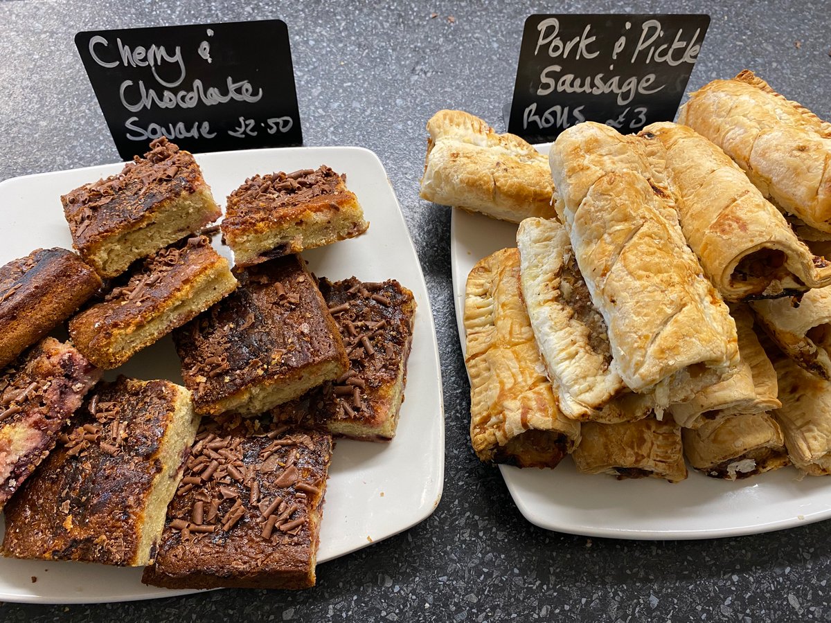 Delicious scenes <a href="/tringathletic/">Tring Athletic FC</a> Good luck to the boys are playing <a href="/BurnhamRamFC/">Burnham Ramblers FC</a> in the FA Vase..