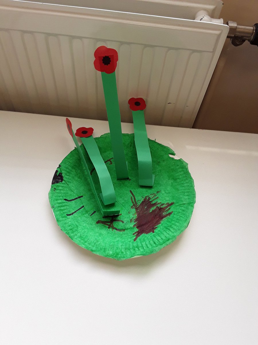 WFlibraries's tweet image. More added from this morning's #SaturdayCraftSession at #StanleyLibrary #WFlibraries #LestWeForget