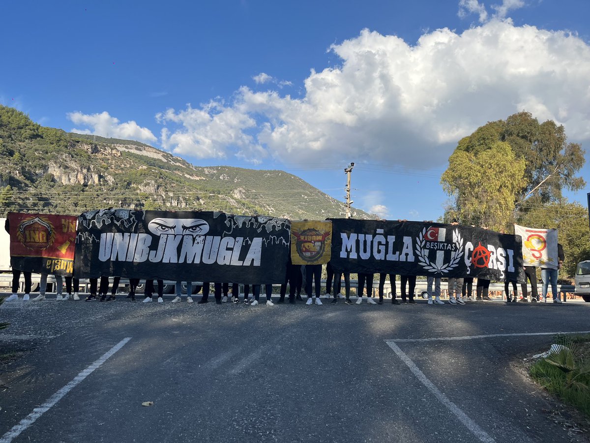UnibjkMugla's tweet photo. BEŞİKTAŞ PEŞİNDE GÖÇEBE. @unibjkcom https://t.co/EKlwmJJ3Q0