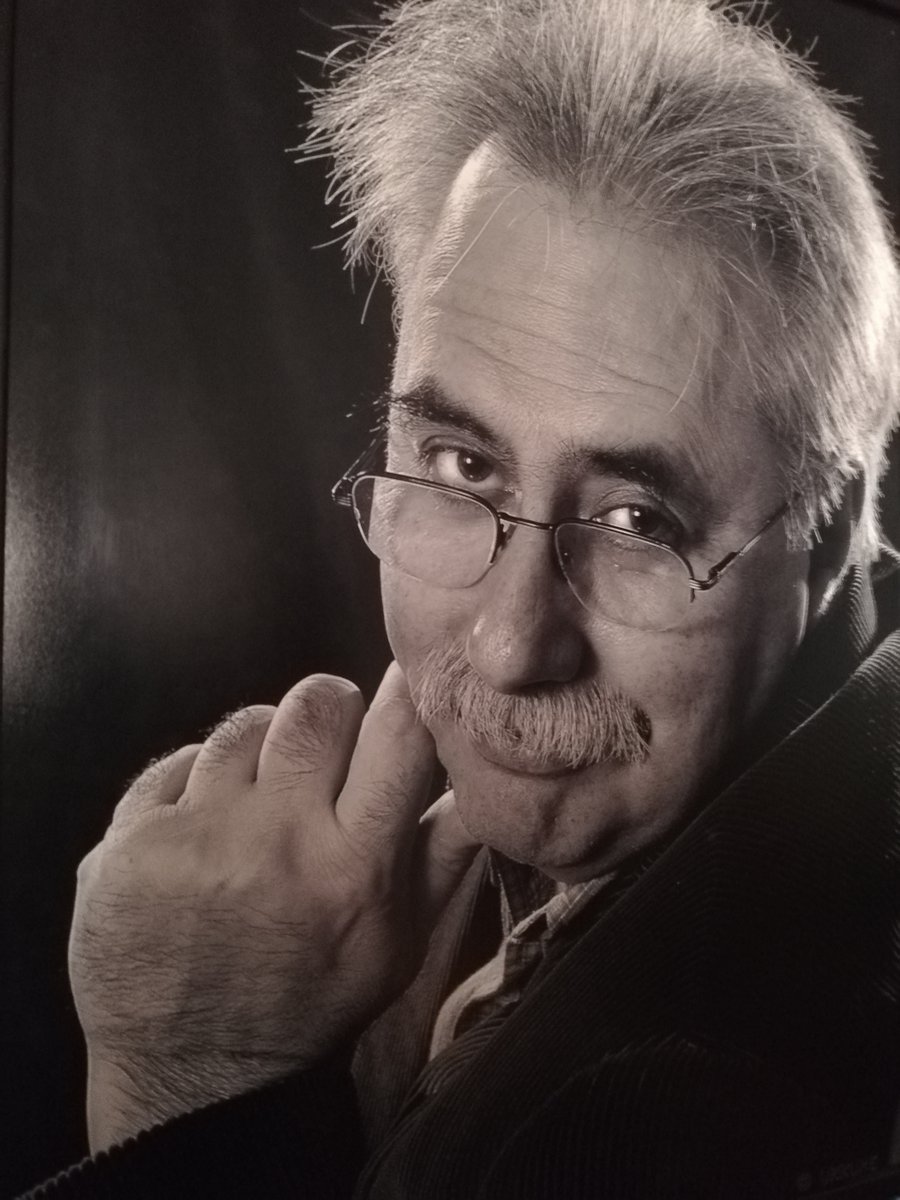 Tras conocer los ganadores de los Premios del Público, llega el momento de saber los finalistas del V Premio de Relato sobre Olivar. El Comité de Lectura ha elegido entre los 320 textos presentados 9 microrrelatos y 15 relatos cortos, que son finalistas junto a los 10 más votados