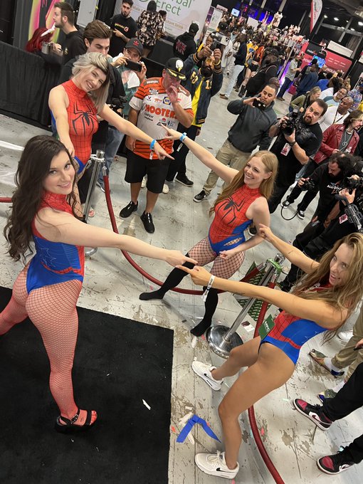 Count the cameras 😆   @yourgirl_millie @daphnemadison47 @tantric_eden https://t.co/ANxrCq0SPA<a class="tags" href="/tag/yourgirl_millie">@yourgirl_millie</a><a class="tags" target="_blank" title="On Twitter" href="/?out=eyJ0eXAiOiJKV1QiLCJhbGciOiJIUzUxMiJ9.eyJpYXQiOjE3MjE2OTYzNzUsImlzcyI6InR3cG9ybnN0YXJzLmNvbSIsIm5iZiI6MTcyMTY5NjM3NSwiZXhwIjoxNzUzMjMyMzc1LCJyZWRpcmVjdF91cmwiOiJodHRwczovL3R3aXR0ZXIuY29tL2RhcGhuZW1hZGlzb240NyJ9.-g5y795gIb6q0SaxoT8-oJLwlgNyz83cZbb4qDkbhSQNNIiAe2wRIm38j0cyI2r72p6fkkNHwjxpWHMBlYC_LQ">@daphnemadison47</a>