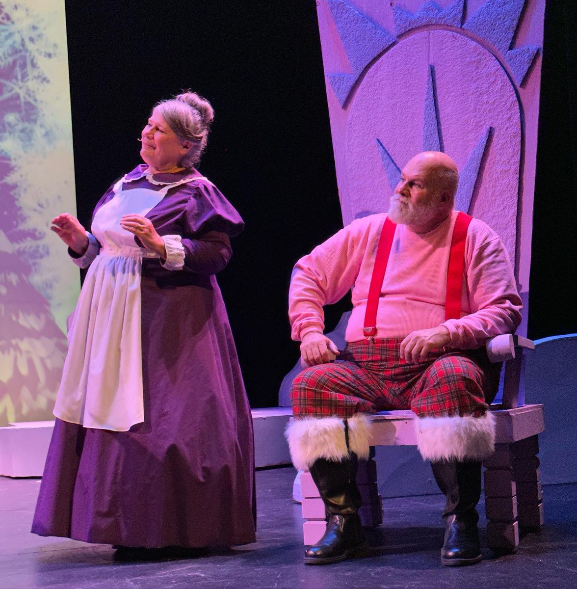 TheatreECCT's tweet photo. It’s a 2 show Saturday! “Rudolph the Red-Nosed Reindeer,” today, Saturday, Nov 12, @ 10 am & 1:30 pm. Tickets at https://t.co/vsdvvdQCTB or at the door #ECCT34 #HolidayClassic #HolidayKickoff https://t.co/25bX5wxYEw