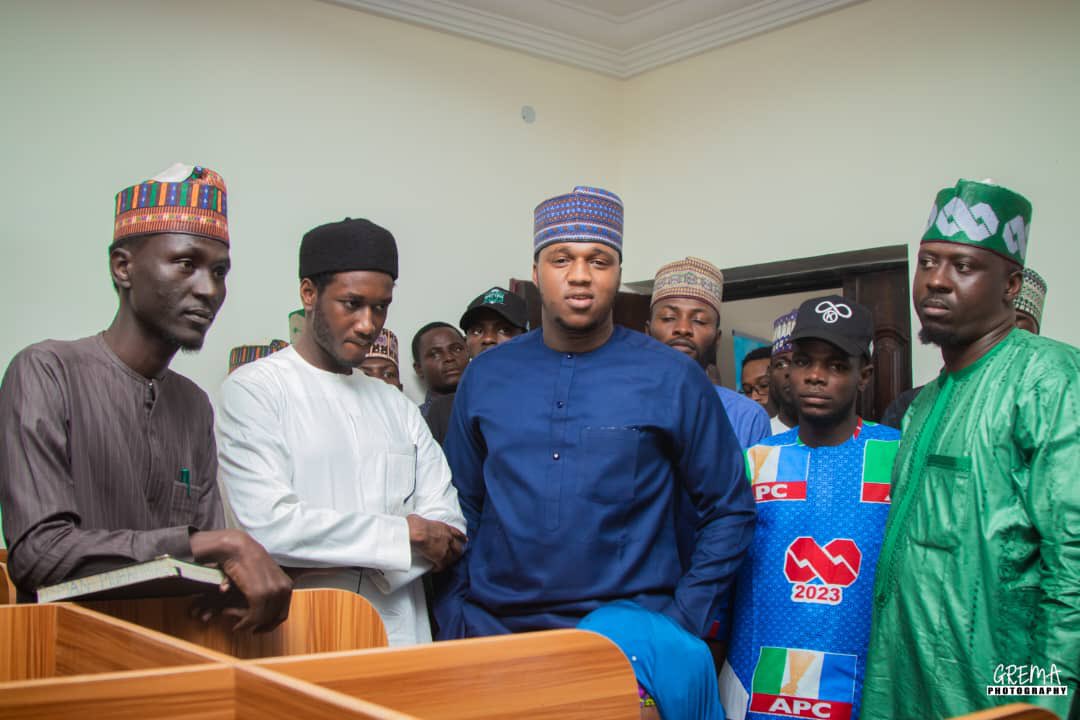 TinubuMediaS's tweet photo. "My father and Asiwaju believe in youths &amp; women because empowering them benefits the entire society. I am confident that as the nation's fathers, they will provide an environment that allows everyone to reach their full potential.”

Shettima Kashim
Convener/Patron
@BatKsmCallCen https://t.co/9ZW6dAXq8V