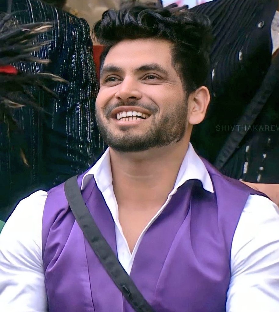 real_khabri_1's tweet photo. Ranking Poll of Week 6

Like &amp; Retweet if you're supporting #ShivThakare in #BiggBoss16 house.

(Only Likes &amp; Retweets will count)
7 Pm to 9 Pm (26 hours) 

#BB16             
#SalmanKhan https://t.co/KKgaR536js