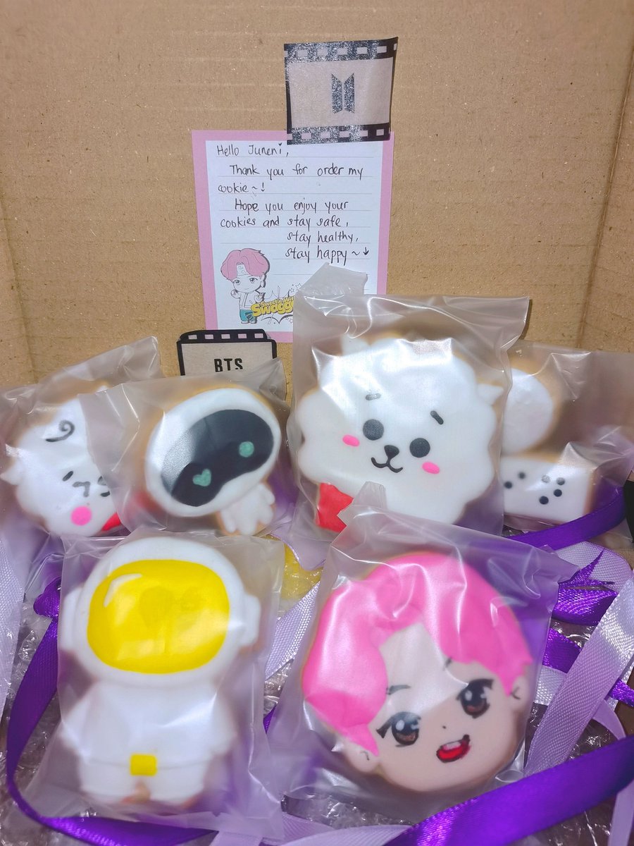 whoojn's tweet photo. Omayy this really cute 💟 Thank you @Beesuan2 ✨💜 #BeesBakeFeedBack https://t.co/yoYLRJKY7Y