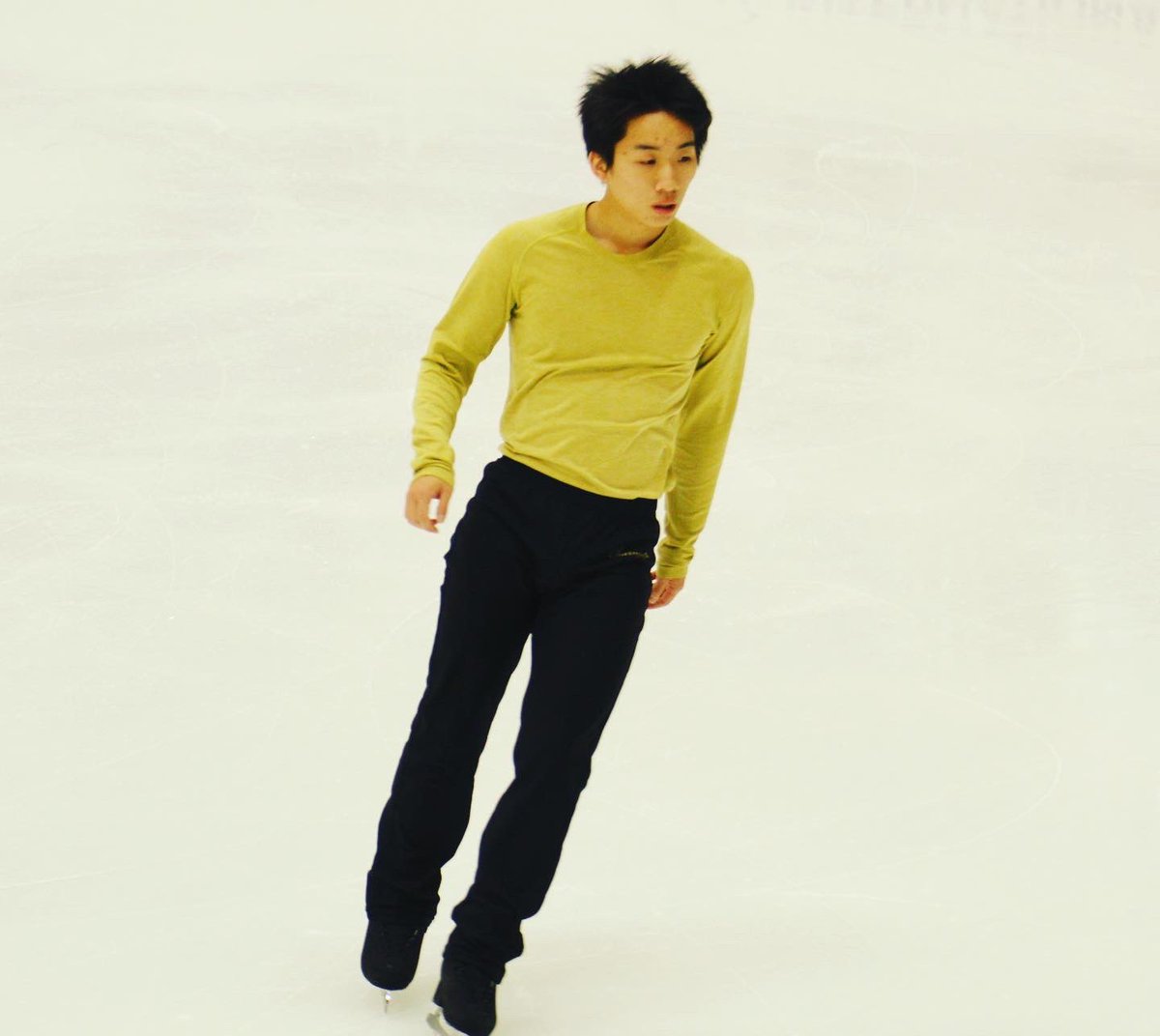 goldenskate's tweet photo. #MKJohnWilsonTrophy Saturday morning practice, Men group 1:

#CoreyCircelli 🇨🇦 
#TomokiHiwataschi 🇺🇸 
#GrahamNewberry 🇬🇧
#MorisiKvitelashvili 🇬🇪 

Good luck for your LPs today 💪🏻
#GPFigure https://t.co/JEIDZzZWVs