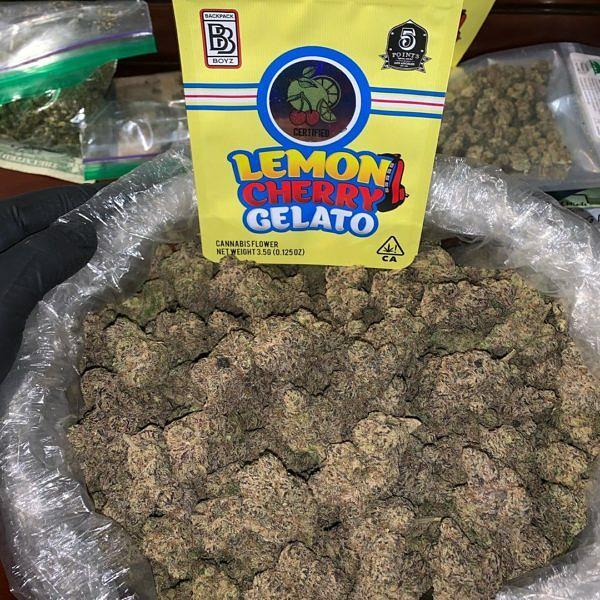NeptuneSeedBank's tweet photo. Lemon Cherry Gelato x Zerbert 
Colab between Tiki x Back Pack Boys https://t.co/ieW2jiJOwY