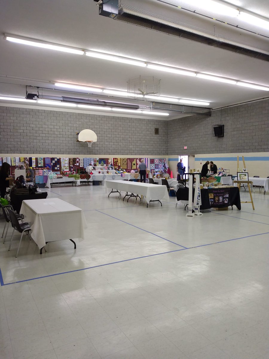 pvuc300's tweet photo. Our Snowflake Christmas Market is a go. 10am to 2 pm today. Vendors, baked goods and lunch. https://t.co/2mjcWRjGLE