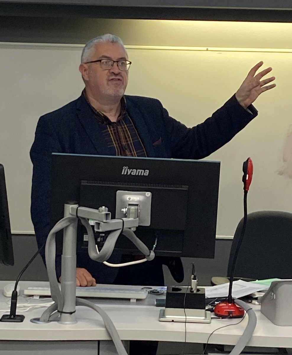 SalfordUni_PCH's tweet image. Some more catalogue poses from this afternoon’s Open Day PCH session.  @SalfordUni