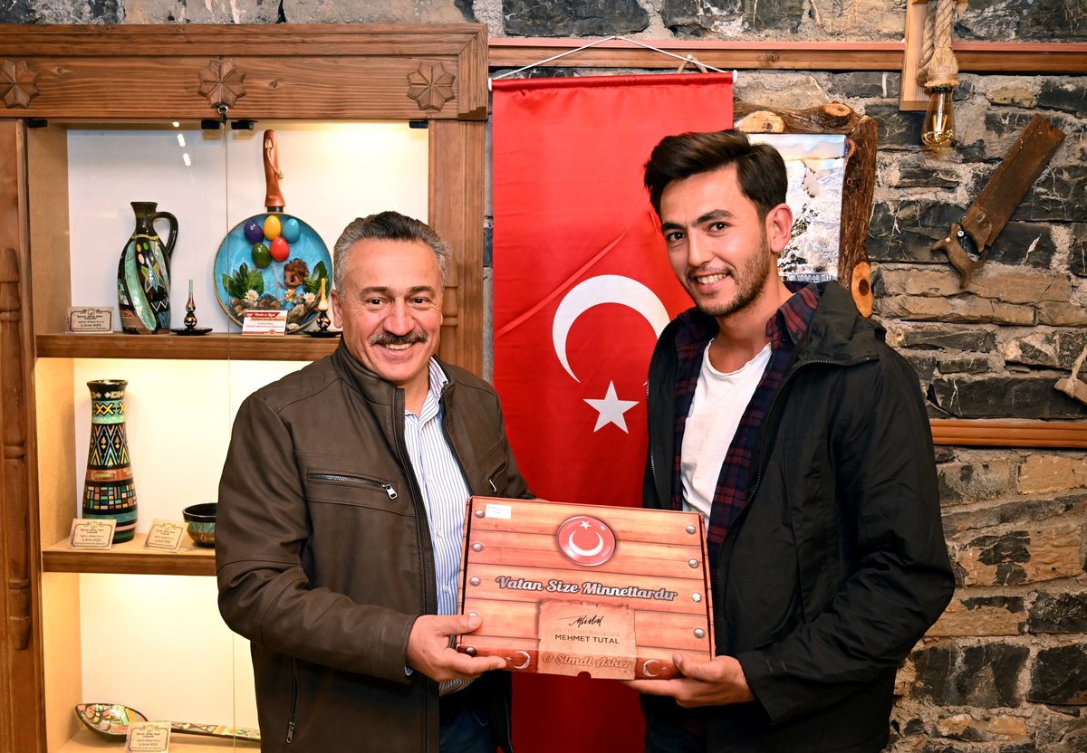 mehmettutal_'s tweet photo. Askere gidecek koç yiğitlerimizle bir araya geldik...
Davetimize icabetlerinden dolayı evlatlarımıza teşekkür eder, hayırlı teskereler dilerim.
#Seydişehir #Asker #VataniGörev #HayırlıTeskereler #Tertip #AskerUğurlama https://t.co/IRK71udcmZ