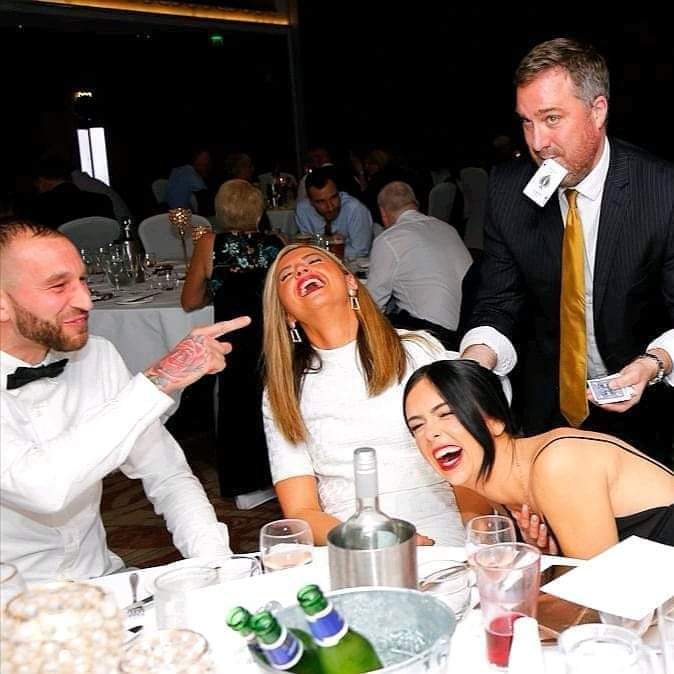 Need big laughs &amp; gasps at your Christmas party? Then book Magic Circle Magician Jasper, last minute dates available. magic@jasperblakeley.co.uk or 07973 731335

#Barry #Magic #Magiccirclemagician #corporatehost #Corporatentertainer #Eventmagic #Eventmagician