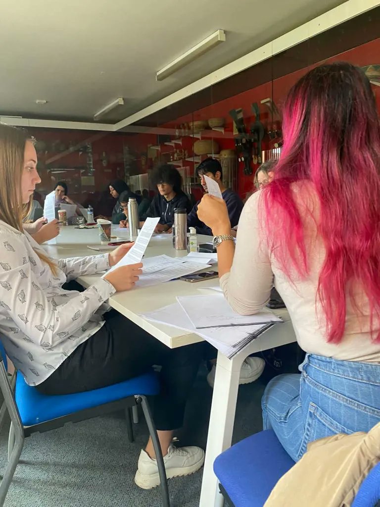 CreateCentralUK's tweet photo. Script supervisor, Madz Abbasi, (THE WITCHER, THE CROWN) returned last week to the Scripted Drama Bootcamp to lead another a workshop - great to have you back 👏
#CreateCentralUK
#UniofBirmingham
#ScriptedDrama
#Bootcampers
#WestMidlands https://t.co/CPYQnJBKka