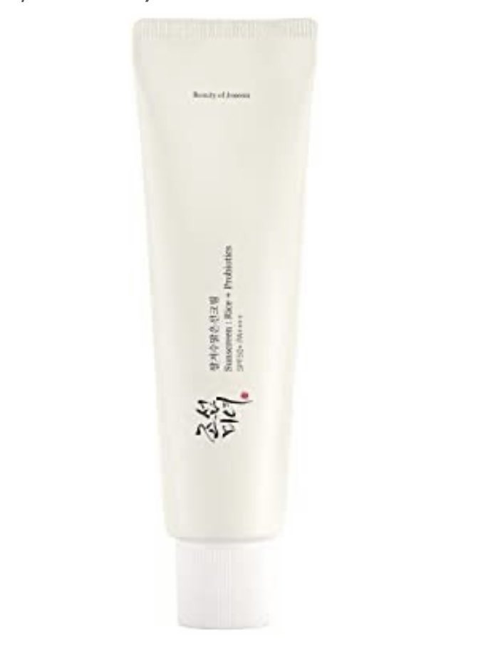 WomenLeisure's tweet photo. 2 K-beauty products that went viral. When I was in SK, I asked Korean women if they knew them. All of them said no! However, they were everywhere. It was mostly foreigners buying them. SK thought it was strange that brands they’ve never heard of were so popular in the west. https://t.co/1nSdCBRatR