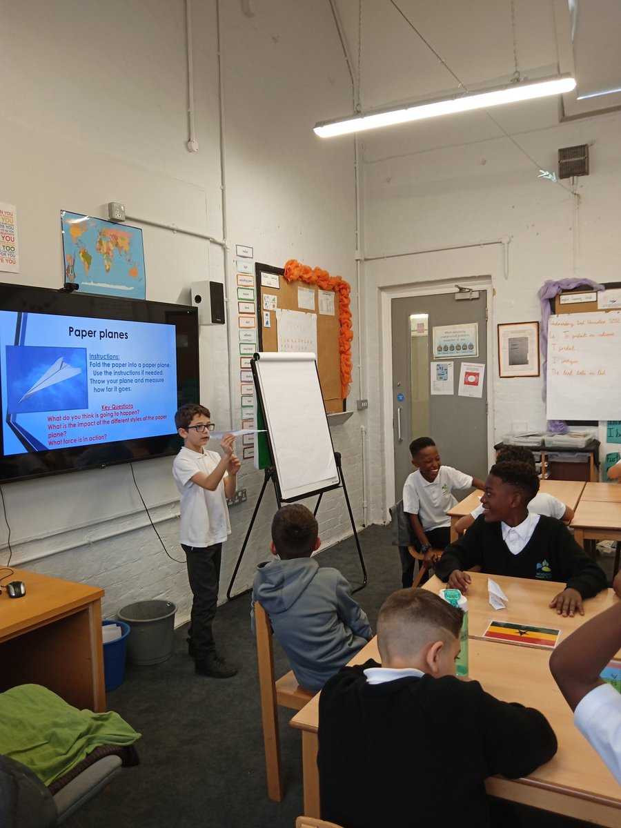 This week Palm have started looking at forces in Science. The discussions we had about kinetic energy, aerodynamics and air resistance from this simple experiment were fascinating! <a href="/WoodhillSci/">Woodhill Science</a> <a href="/WoodhillSch/">Woodhill Primary School</a>