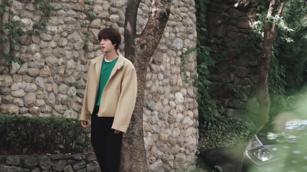 filmsforjin's tweet photo. boyfriend seokjin 💚 https://t.co/MqLqDNYJEq