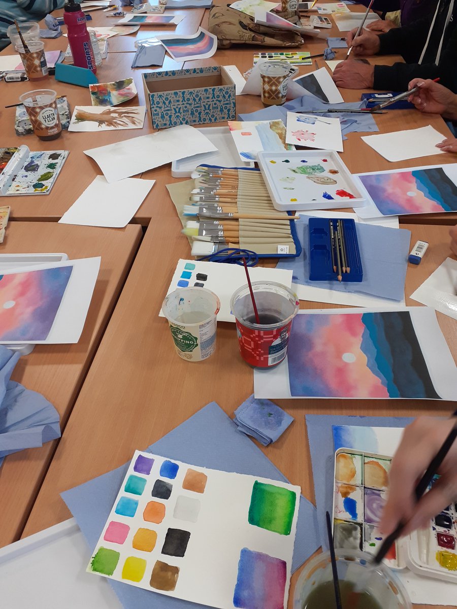 CaerphillyLib's tweet photo. Am ddigwyddiad gwych-Cyflwyniad i Neintion Dyfrlliw!Diolch pawb.
What a great event-An Introduction to watercolour painting!Thanks everyone.
😃☕️🎨
#welshlibraries
#llyfrgelloeddcymru
#LivingWellinWales
#PlacesToConnect
@CaerphillyCBC
@CaerphillyLibs https://t.co/JMAFN7V1H6