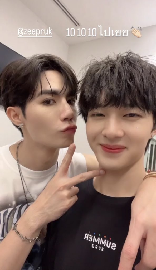 MamiewithLitBoy's tweet photo. รอชมเด็กข้างเวทีด้วยฮับบบบ 🥰🥰🥰 #BehindZeeMeShow https://t.co/tiv18CMAly