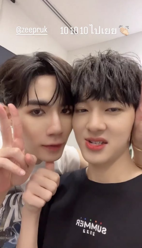 MamiewithLitBoy's tweet photo. รอชมเด็กข้างเวทีด้วยฮับบบบ 🥰🥰🥰 #BehindZeeMeShow https://t.co/tiv18CMAly