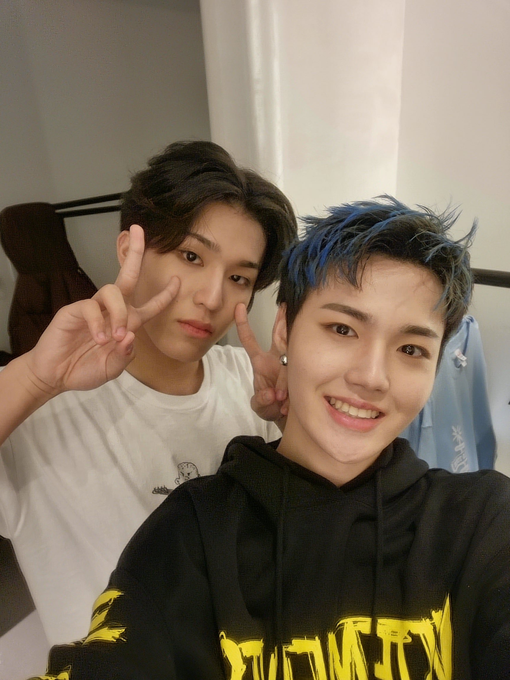 FhXtDf5agAIjjjj?format=jpg&name=4096x409