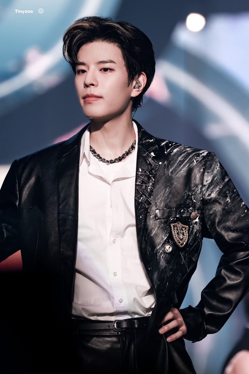 SEUNGMINSOURCE's tweet photo. kim seungmin is THE moment https://t.co/F7rRrCGg6e