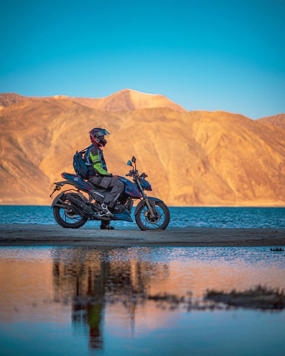 TVSApacheSeries's tweet photo. Lost in the mesmerising beauty of the ride. 

📷@hillriderofficial

#TVSApacheRTR #TVSApacheSeries #RacingDNAUnleashed #OneRacingGene #RTR1604V #TVSRacing #TVSMotorcompany https://t.co/bZnL4fydMT