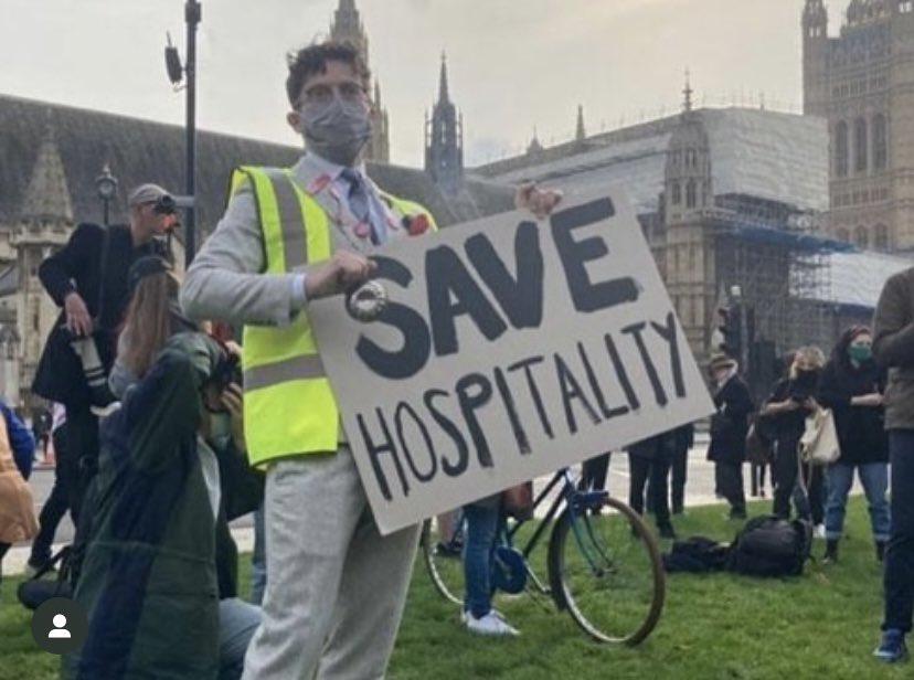 BANNER INSPO INCOMING ➡️➡️➡️

Wondering what to put on your banner for Monday? Swipe to see some of our favourites (🥇goes to Rishi on a little dishi, followed closely by Boris the hog roast)

See you Mon 10:30am at Parliament Square - bring banners and make some NOISE!