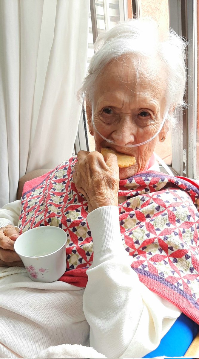 JancaPhoto's tweet photo. @HistorieEnFotos My grand ma 107 years old https://t.co/UtelFYMY4Q