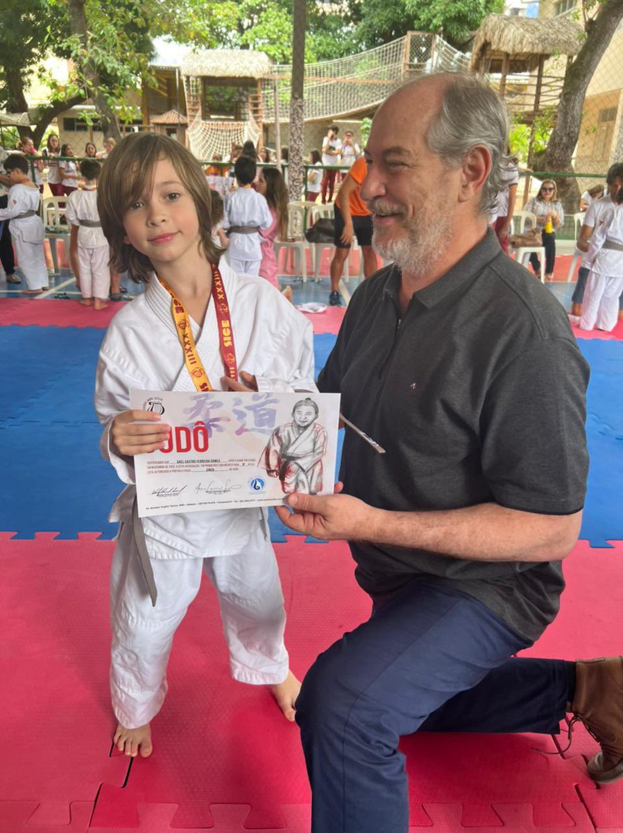 Ciro Gomes tweet media