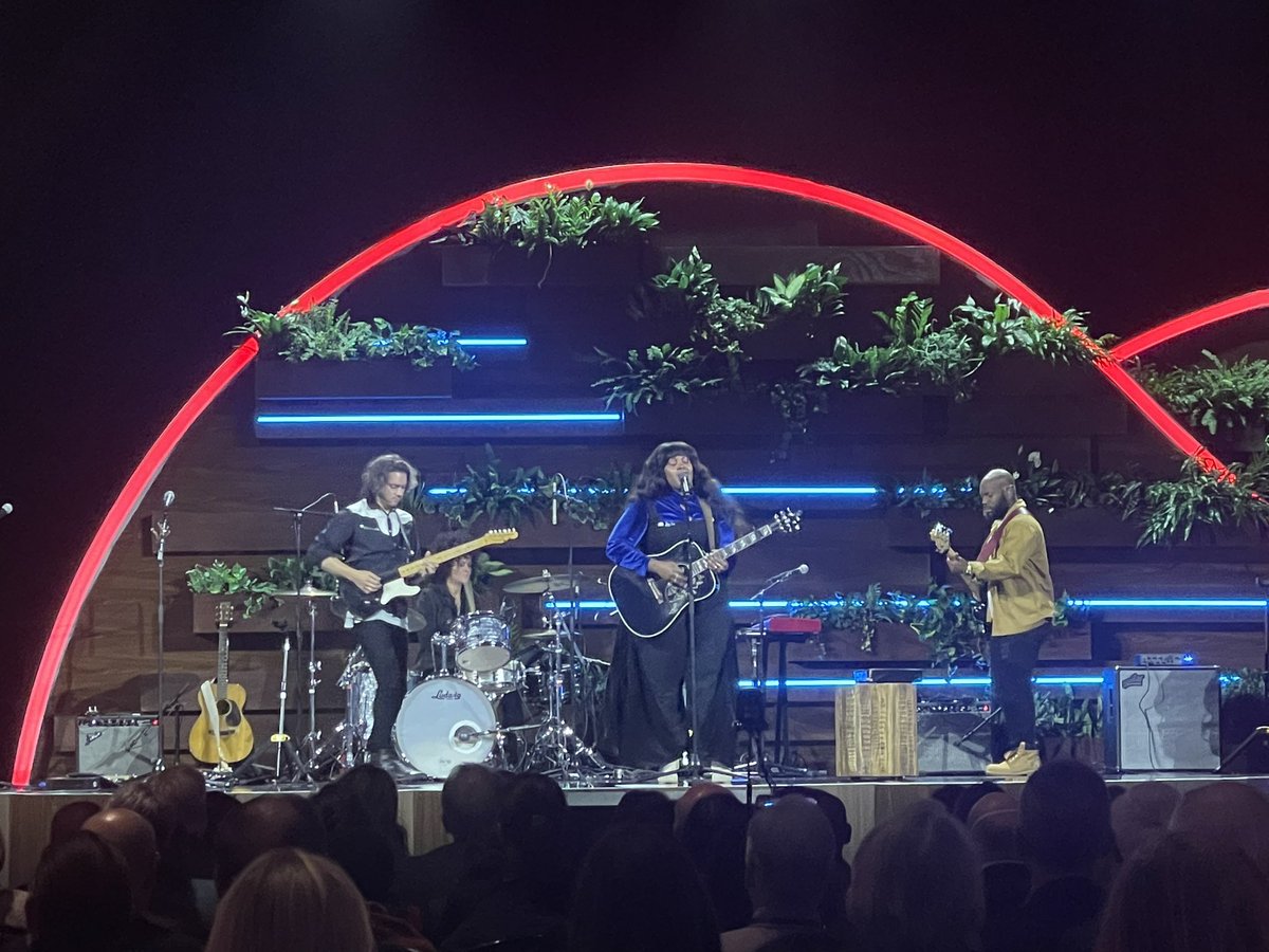 varhodes's tweet photo. What a way to wake up! Brittany Spencer is rocking the conference hall this morning to start #AAMC22 https://t.co/8PmhFJ9jnv