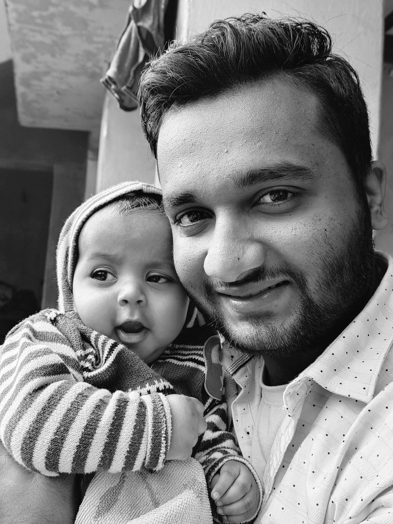the_singh45's tweet photo. #childlover 😘 https://t.co/VJuZBgj10g