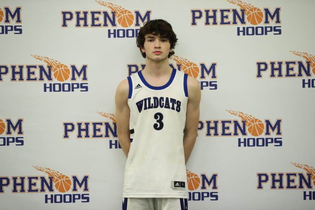 6’2 ‘23 Alex Gruber (Lake Norman) is standing out as a definite x-factor. His blend of motor, defense, rebounding, toughness, and athleticism make him an asset. Add in his experience, and he should be able to carve out a very useful role #PhenomJamboree