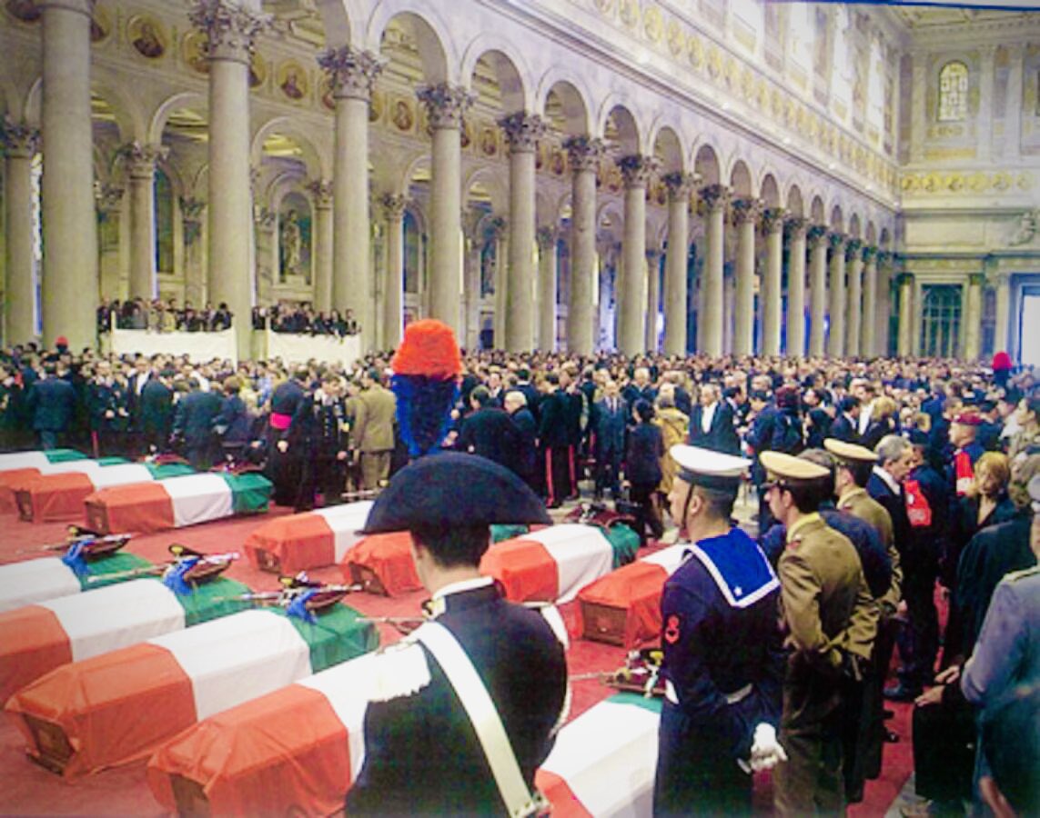 glaresta's tweet photo. Il 12 Novembre 2003 a #Nassiriya morirono 19 italiani. A quei martiri delle missioni italiane va il mio pensiero pieno di gratitudine, ai loro familiari rinnovo la vicinanza

[https://t.co/83PYgmv5Ij] https://t.co/tNvT5nmJ85