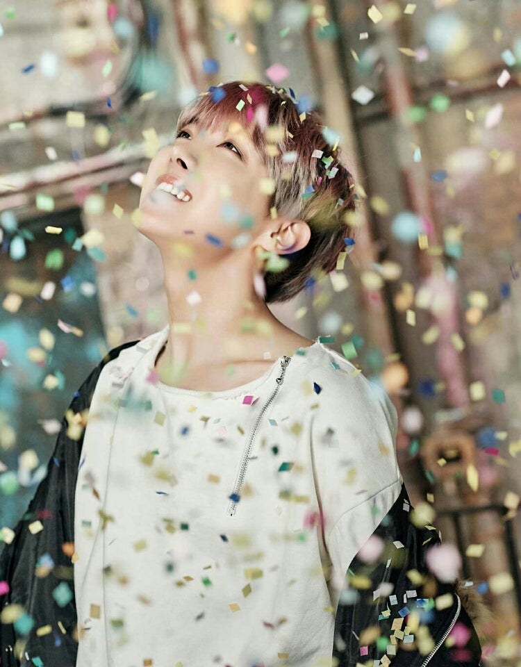 happylulux3's tweet photo. BTS 投票

Favorite K-Pop Artist
@BTS_twt #AMAs 

RT でも1票入ります

📷2017  YouNeverWalkAlone https://t.co/L0T1KtqzHM