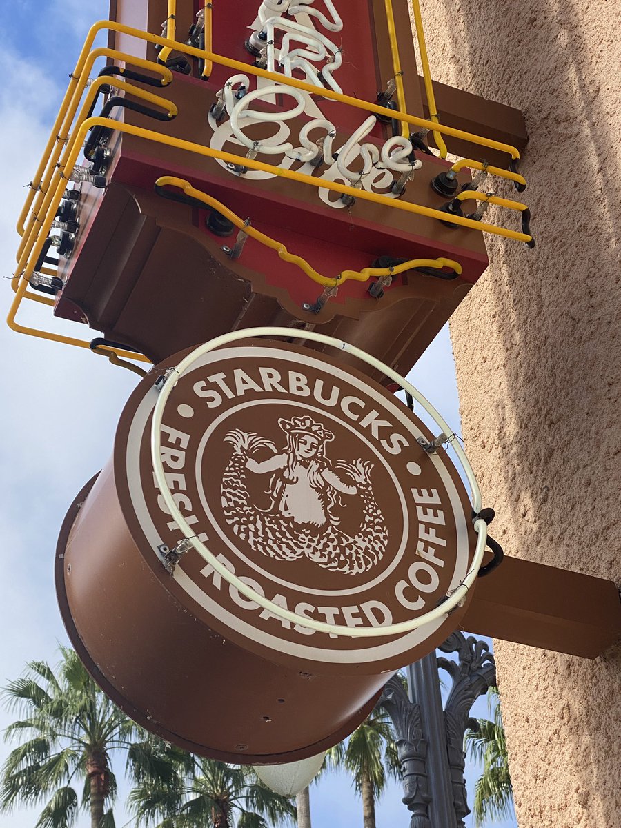 CastorrFiber's tweet photo. @Mythical @rhettmc @LinkNeal she’s spreading her mermaid legs in Disney’s Hollywood Studios! That logo is real and not the Mandela effect! 🤣 #help https://t.co/HPNlQuFfbW