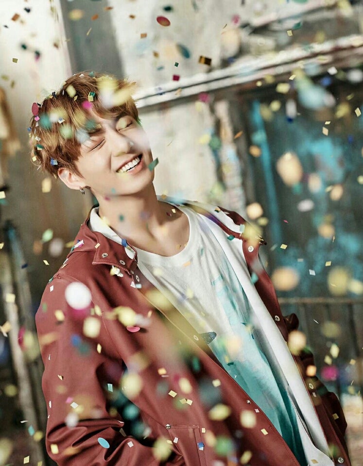 happylulux3's tweet photo. BTS 投票

Favorite K-Pop Artist
@BTS_twt #AMAs 

RT でも1票入ります

📷2017  YouNeverWalkAlone https://t.co/Y7ApuuuTsZ