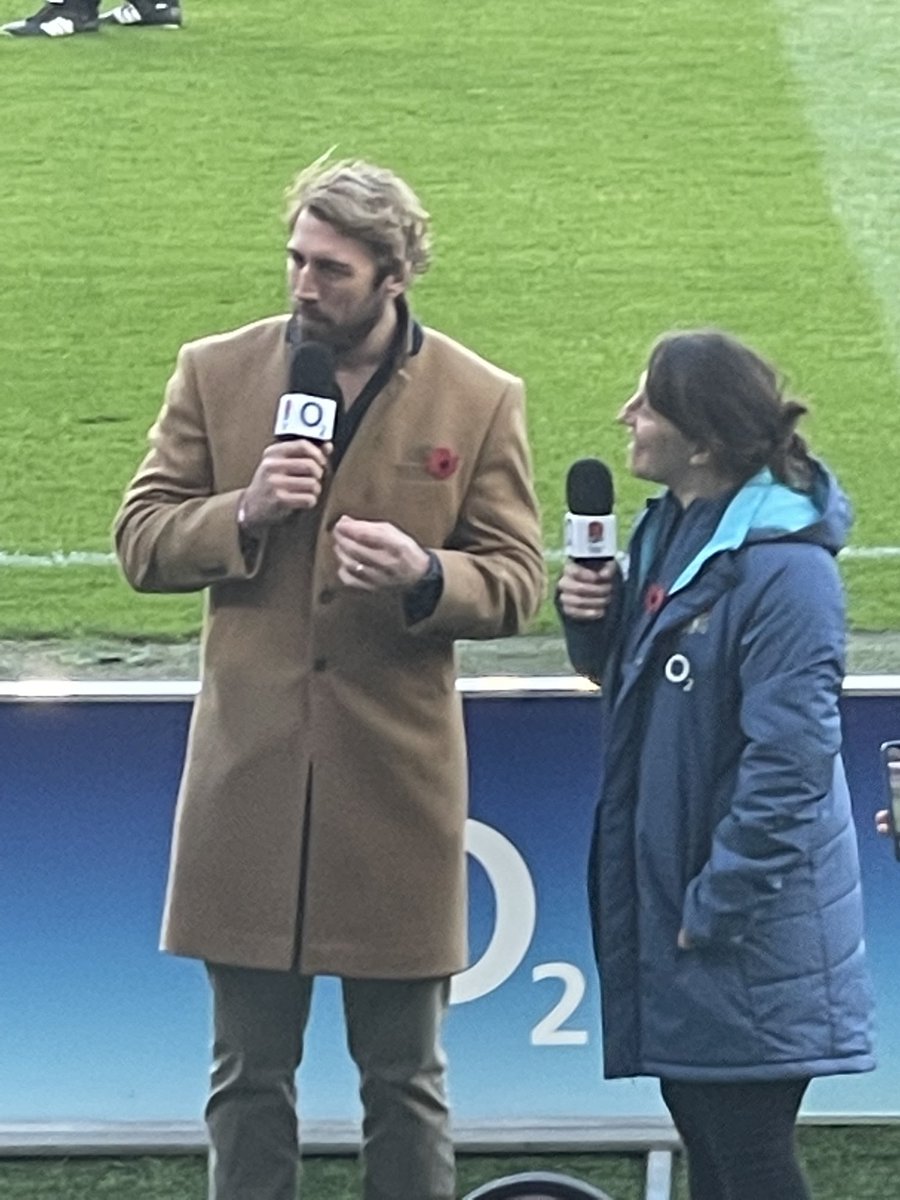 #ChrisRobshaw live on TV for England Japan this afternoon.  Got a good seat at #twickenham #englandrugby