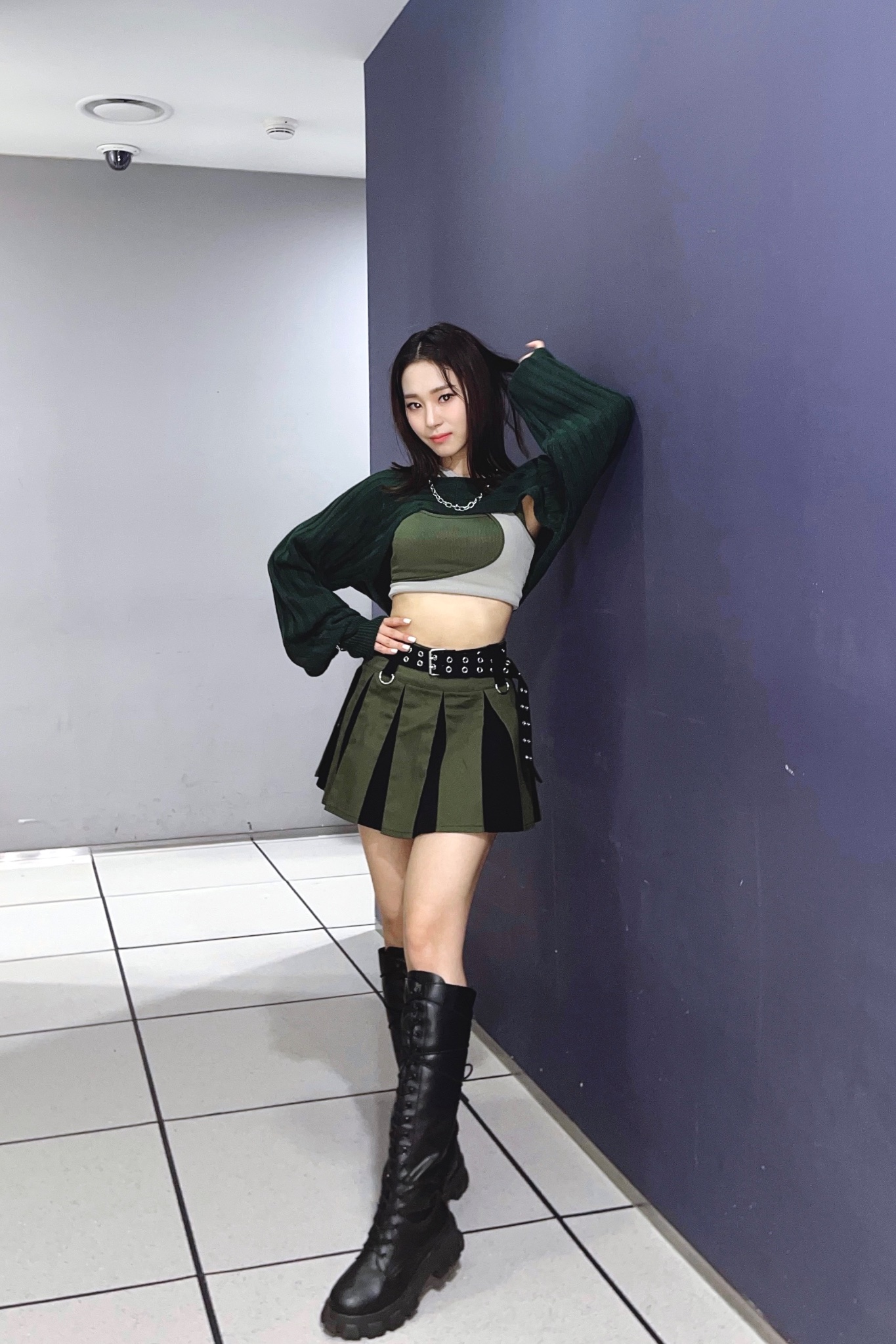 FhXyFgDaAAAV915?format=jpg&name=large