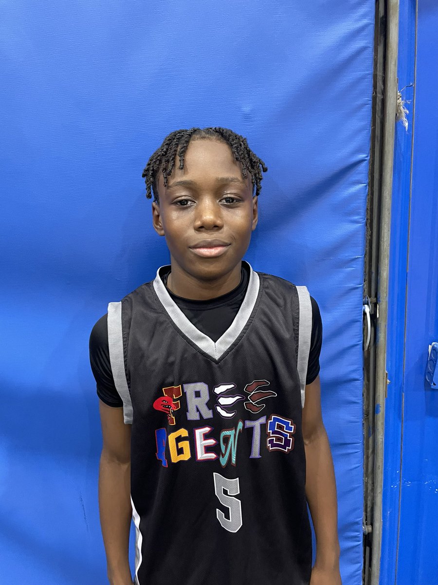 Makai McKnight of Free Agents led his team with 14 points in the 59-38 win over Carolina Bulldogs in the 12U/6th Grade Pool game of the All Or Nothing Performance <a href="/AAU_Basketball/">AAU Basketball</a> Veterans Day Classic