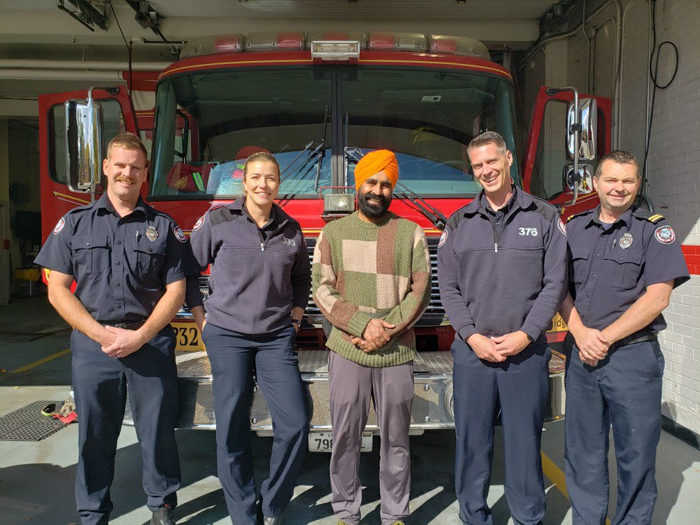 Recently <a href="/CambridgeFD/">Cambridge Fire Dept</a> Stn 2, Plt 1 Cambridge Firefighters had the honour of being visited by <a href="/GurdeepPandher/">Gurdeep Pandher of the Yukon</a> as he passed through <a href="/cityofcambridge/">Shitty of Cambridge</a> while on his #JoyHopePositivity cross Canada 🇨🇦 tour! Best of luck and come back to see us again, Gurdeep!