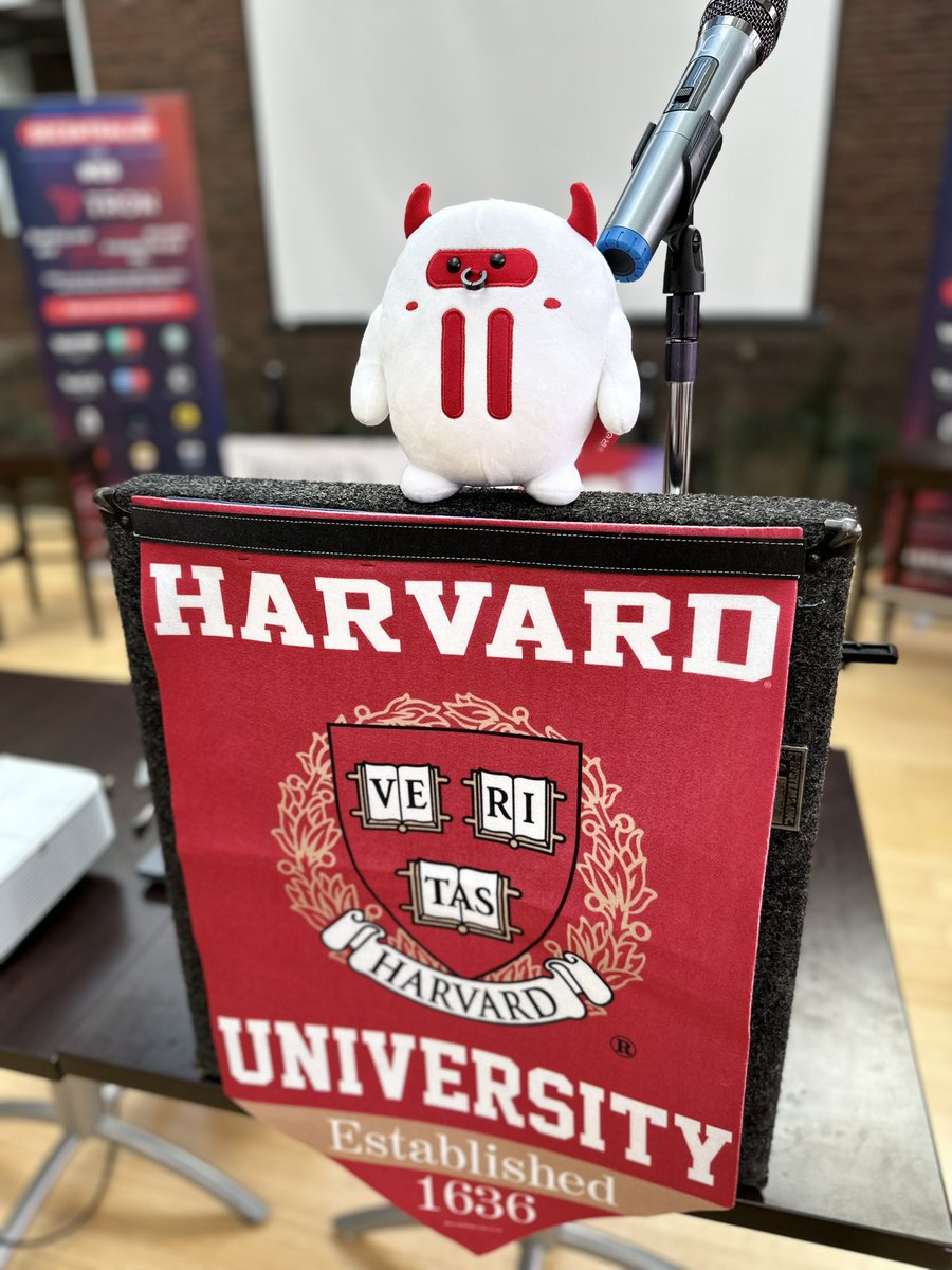 TronicsHQ's tweet image. #TRON Bull at Harvard! 👨‍🎓
